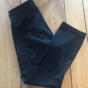 Nike Dri-Fit Cropped Legging with Pocket